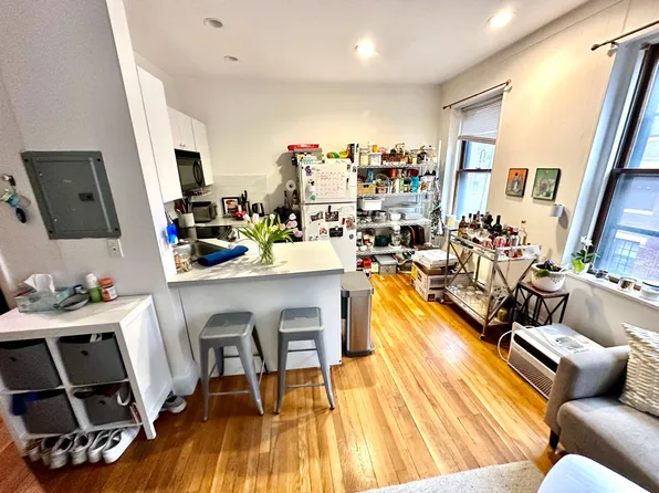 (undisclosed Address), Boston, MA 02114