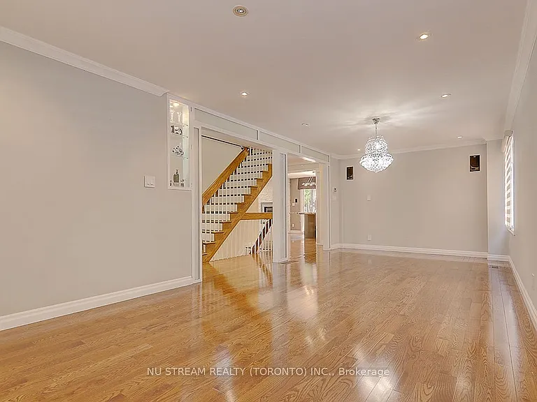 47 Hemingway Cres — Photo 9