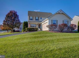 448 E Glenview Dr, West Grove, PA 19390