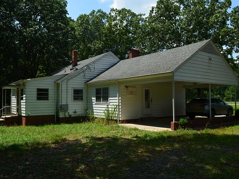 19121 US Highway 64 W — Photo 37