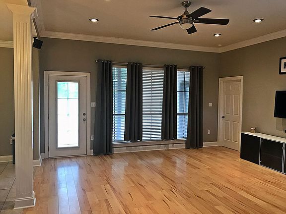 4th image of 32833 Briar Oak Dr