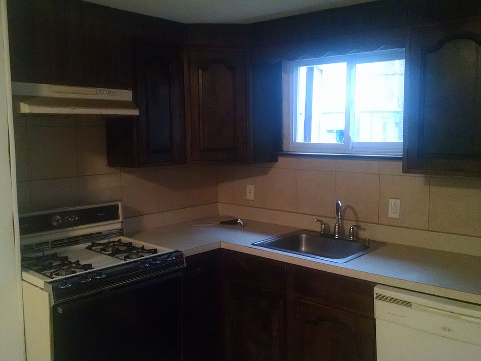 1st image of 2073 Kingston St
