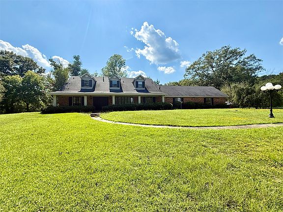 2nd image of 2534 Highway 146