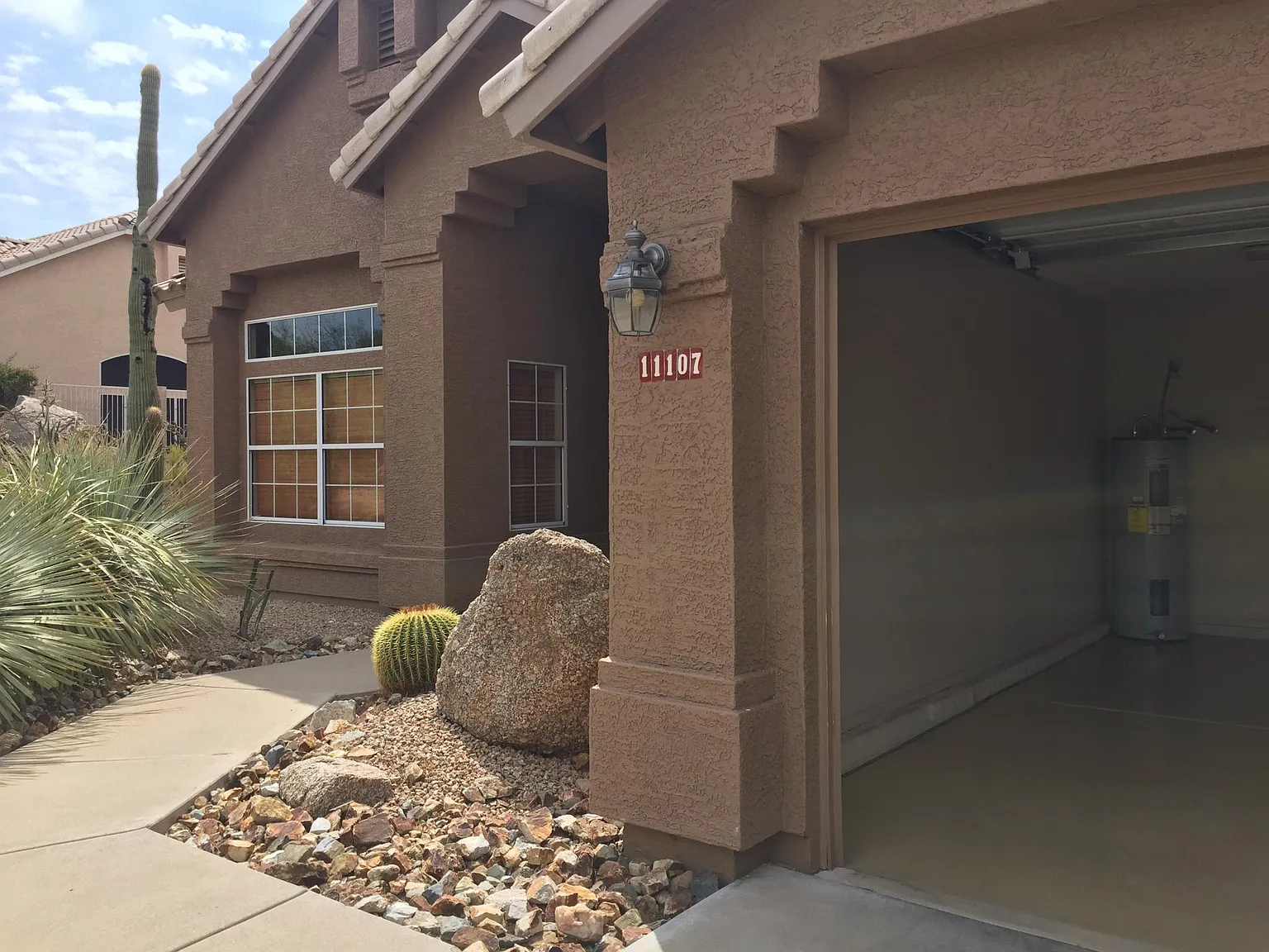 11107 E Running Deer Trail — Photo 3