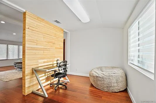 900 Highland Dr — Photo 25