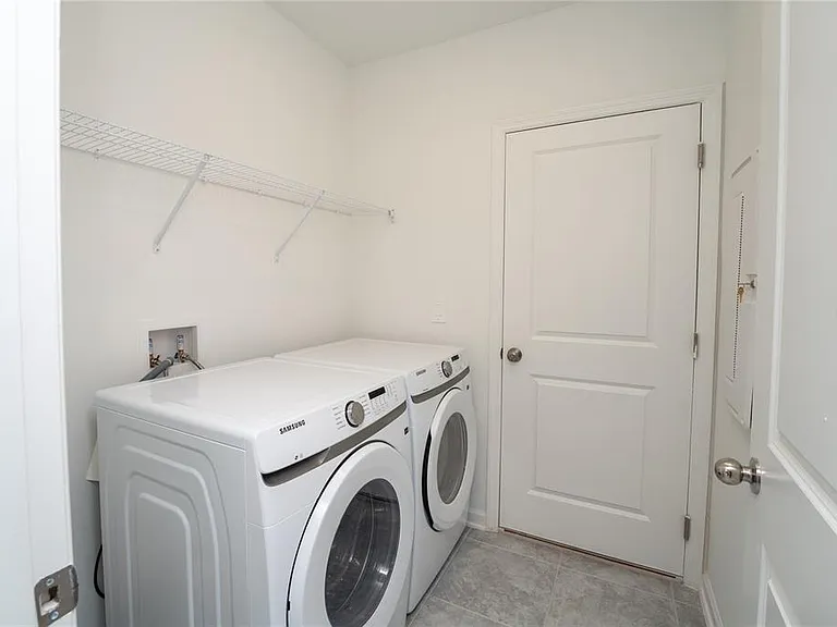 581 Bell Prairie Cir — Photo 33