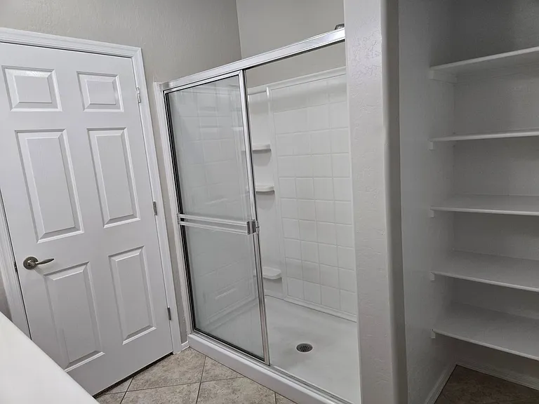 6868 Sky Pointe Dr #2076 — Photo 22