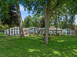 3052 Oakdale Ave, Hickory Corners, MI 49060