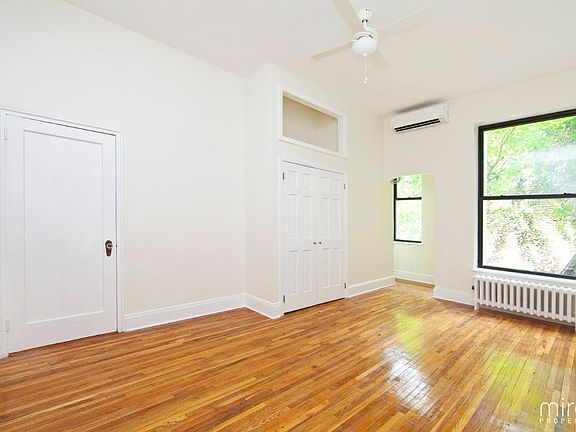 3rd image of 85 E 7th St APT 3