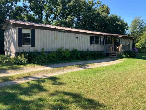 E815 Cobbtown Rd, Waupaca, WI 54981
