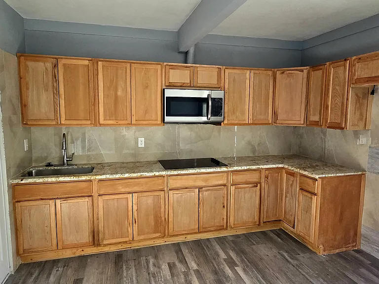 2227 Stewart Ave #2 — Photo 6