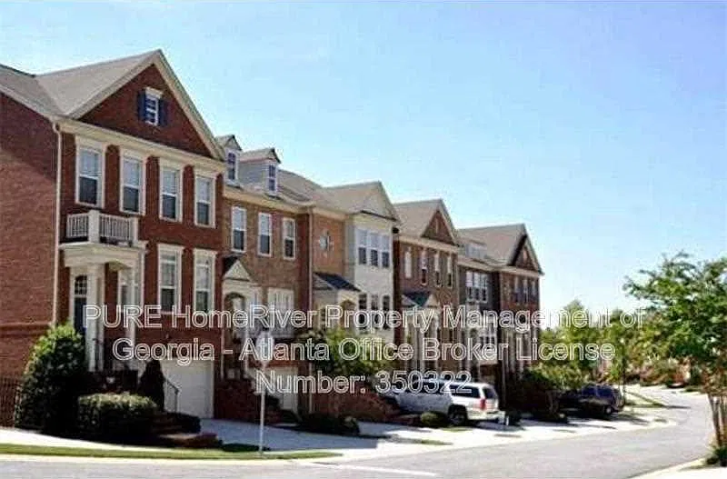 4 bed, 3.0 bath, 2404 sqft, $3,200 — Photo 1
