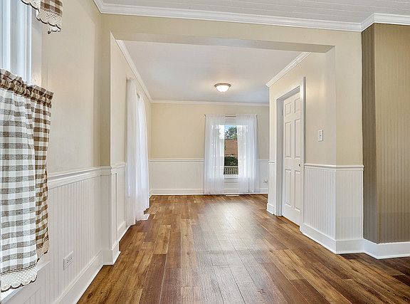 5th image of 100 S Mill St