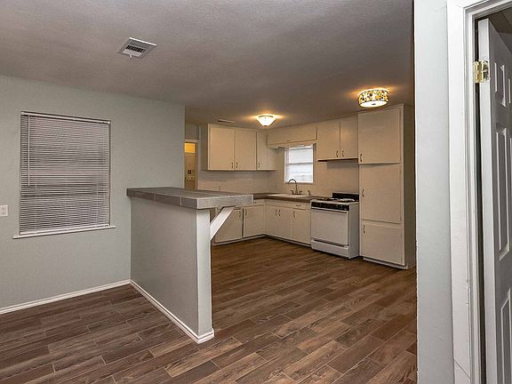 Newly constructed bartop for dining