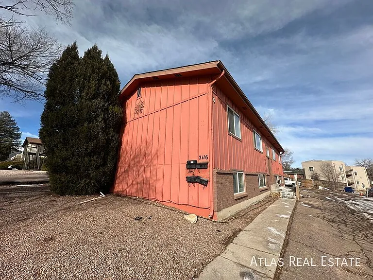2116 Friendship Pl #4 — Photo 22