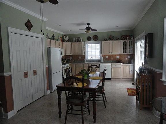 2nd image of 42 Horseshoe Dr