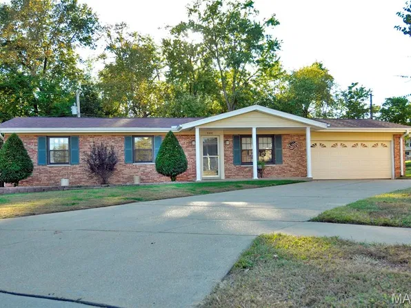 4661 Dorbendale Ct, Saint Louis, MO 63128