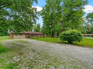 304 Oakwood Ln, Goshen, OH 45122
