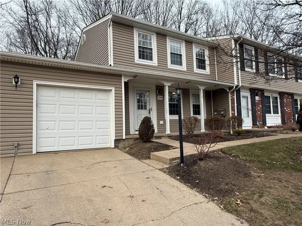 7415 N Chestnut Commons Dr, Mentor, OH 44060