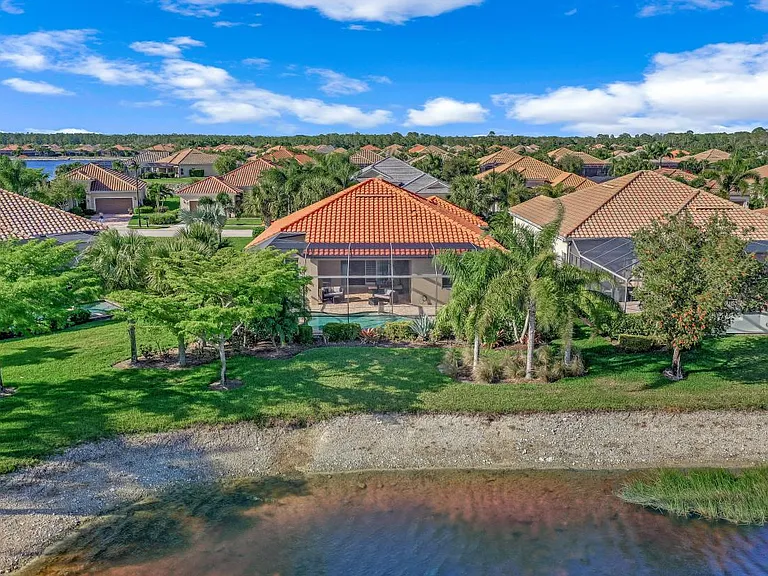 9096 Graphite Cir — Photo 43