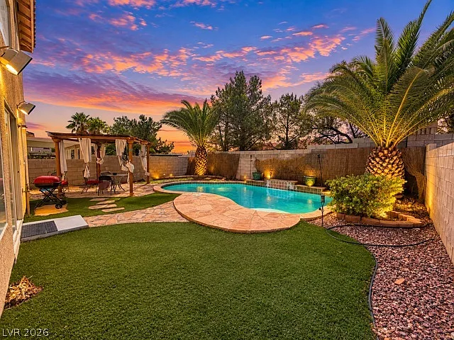 4 bed, 2.5 bath, 1662 sqft, $2,500 — Photo 2