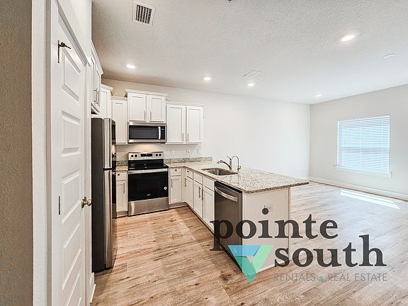 5th image of 1463 Iroquois Ct