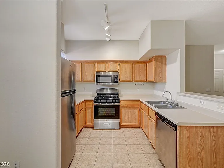 9050 W Warm Springs Rd #1147 — Photo 13