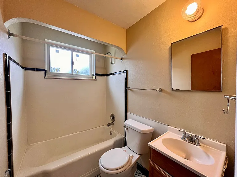 3801 Torrance Dr — Photo 6