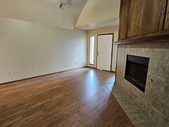 2nd image of 1404 SW 25th St