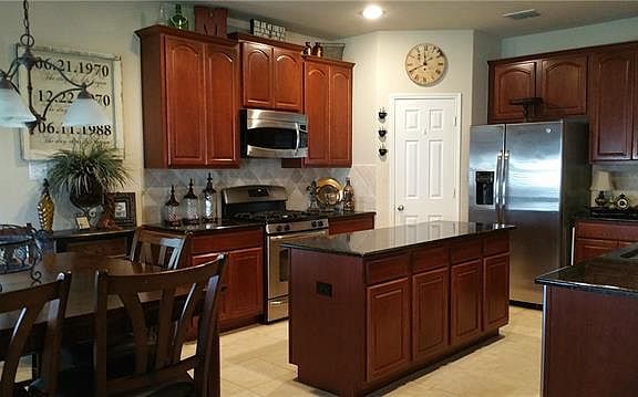 4th image of 9133 Post Oak Ct