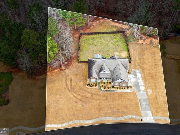 3rd image of 144 Caraway Rd