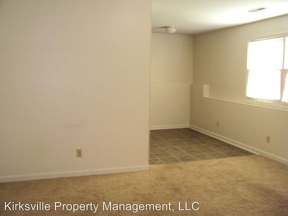 3rd image of 701 S Sheridan St APT D