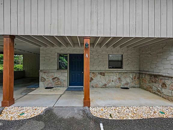 5th image of 4222 Dollys Dr