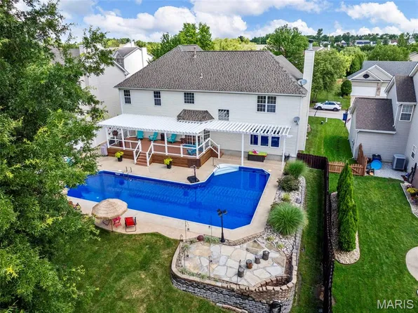 7742 Ardmore Dr, Dardenne Prairie, MO 63368