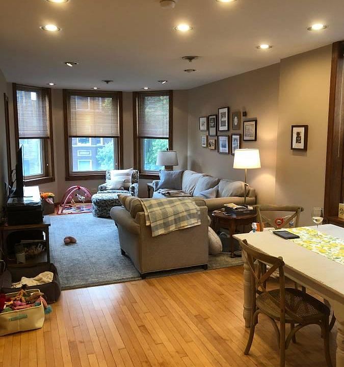 1st image of 2321 W Walton St #2