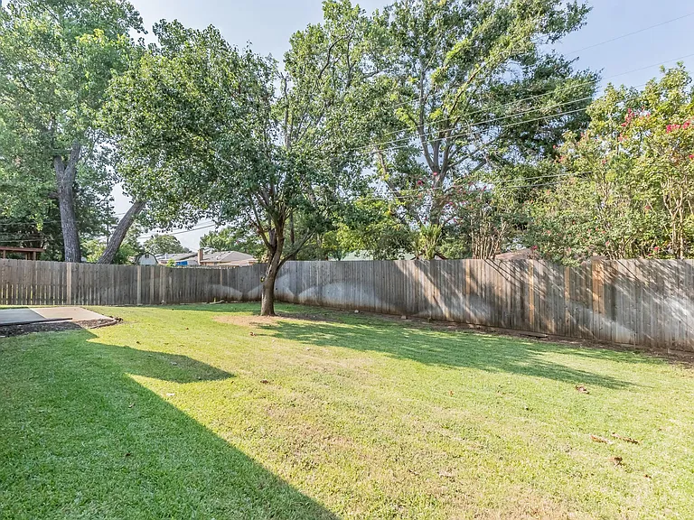 2013 Memphis Dr — Photo 33