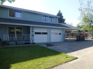 1332 Ryan Dr, Medford, OR 97504