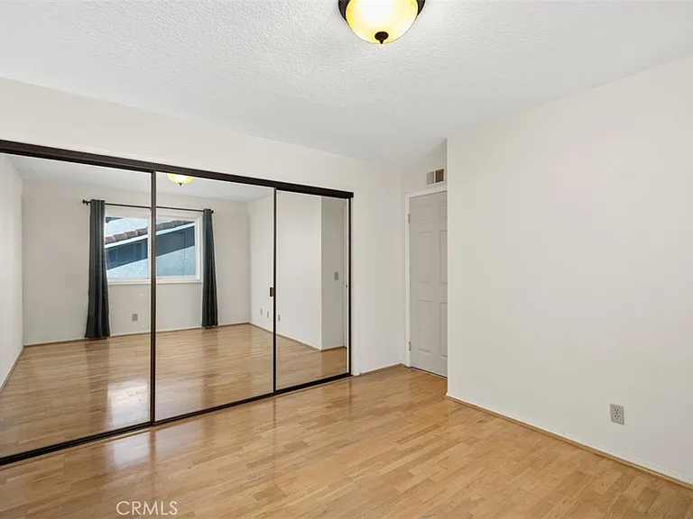 24001 Swallowtail Dr — Photo 22