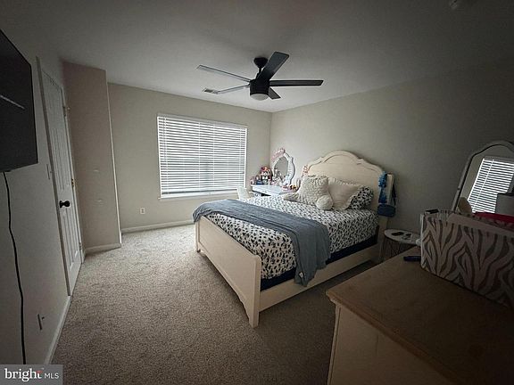5th image of 2488 Valhalla Rd