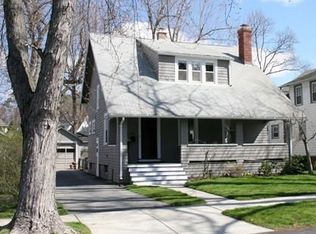 174 Edgewood Ave, Longmeadow, MA 01106