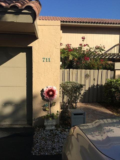1st image of 711 NE 205th Ter