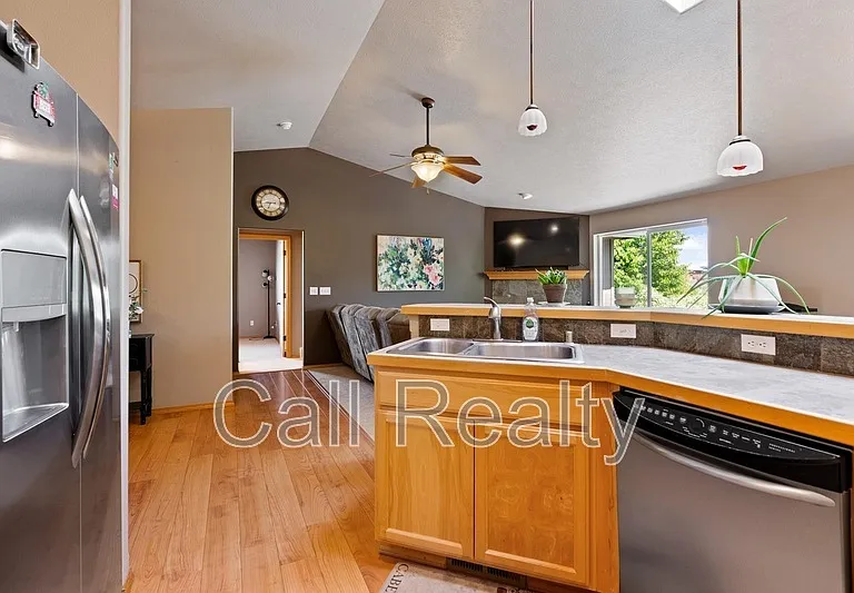5211 S Myrtle Ln — Photo 8