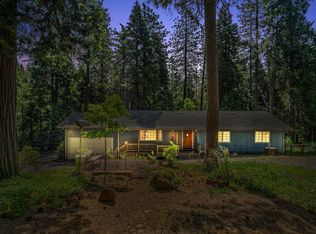 19317 Woodridge Dr, Pioneer, CA