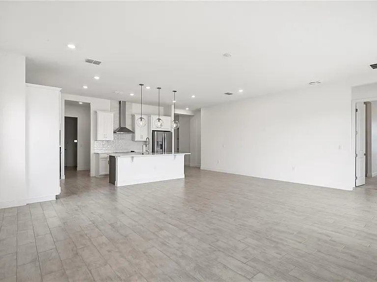 13589 McMillan Dr — Photo 7
