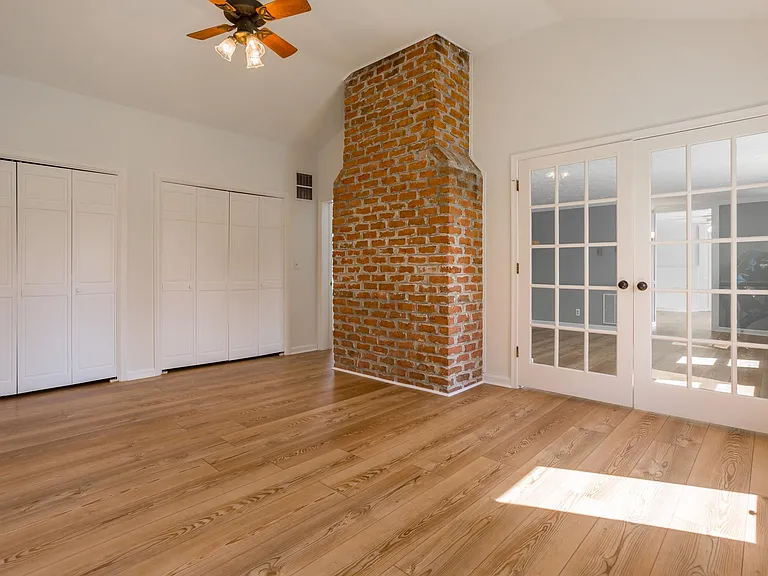 31245 Mohican Dr — Photo 8