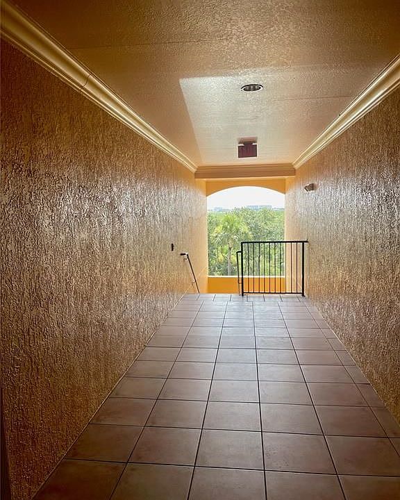 4304 Bayside Village Dr APT 303, Tampa, FL 33615 Zillow