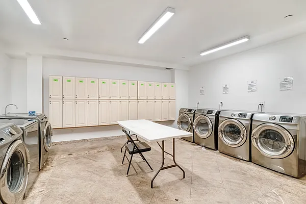 Rented by Compass | media 27