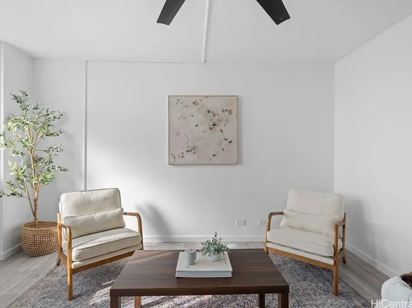 94-099 Waipahu St APT A306, Waipahu, HI 96797