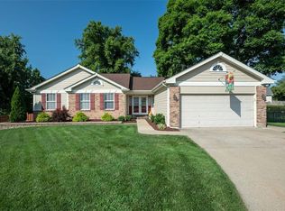 74 Catawba Ct, Saint Charles, MO 63304