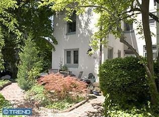 2524 Pine St, Philadelphia, PA 19103